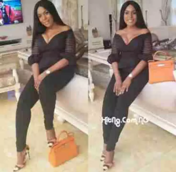 Fans Comment As Linda Ikeji Wears "Engagement" Ring On Her Right Hand
